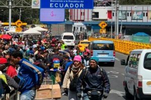 Ecuador avanzará hacia la regularización de migrantes venezolanos bajo el decreto N° 436