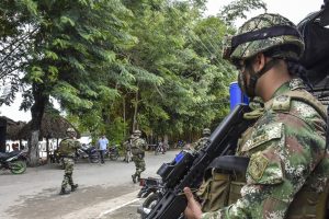 Enfrentamientos de grupos armados ilegales en frontera entre Colombia y Venezuela han dejado más de 20 fallecidos