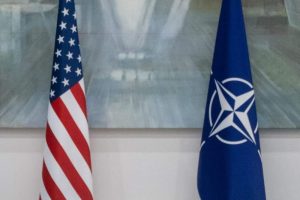 EEUU y la OTAN entregan a Rusia sus propuestas por escrito para evitar la hipotética invasión de Ucrania - FOTO