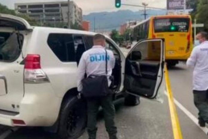 Conductor asesinó a venezolano limpiaba vidrios en Medellín