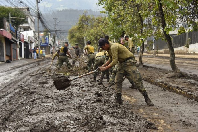 Aluvión que afectó a Quito dejó 27 víctimas mortales y 53 heridos
