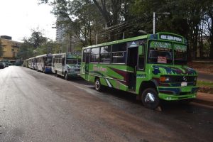Transportistas de Aragua discuten con las autoridades la posibilidad de aumentar el pasaje urbano