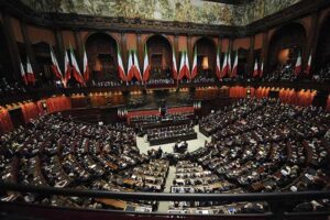 Elecciones anticipadas en Italia ¡Presidente disuelve el Parlamento! - FOTO