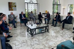 Plataforma Unitaria sostuvo reunión con embajadores de Estados Unidos y Francia - FOTO