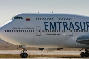 Carga del avión retenido en Ezeiza debe ser liberada, según orden del juez federal de Argentina