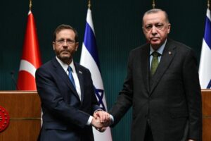 Israel y Turquía retoman relaciones luego de 4 años distanciados diplomáticamente