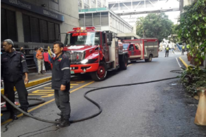 Se registró un incendio en el Colegio Universitario Francisco de Miranda