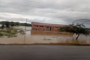 La Guajira venezolana afectada por las lluvias y desbordamiento del río Paraguachón