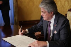 Ecuador irá a consulta popular en 2023 ¡Presidente Lasso firma decreto de convocatoria! - FOTO
