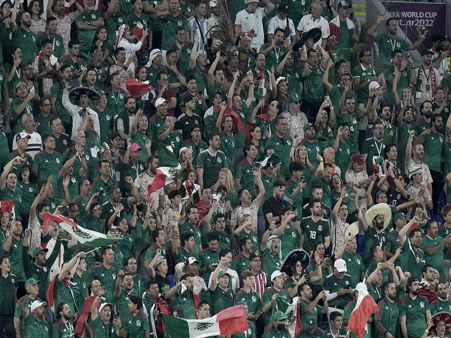 FIFA abre expediente disciplinario a México; Cánticos ofensivos de la afición contra Polonia - FOTO