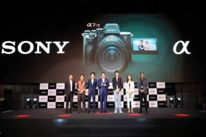 Sony presentó Alpha 7R V ¡Una cámara con enfoque automático y reconocimiento mediante IA! - FOTO