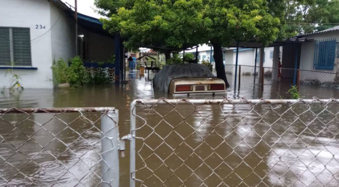 Zulia | Más de 100 familias resultaron afectadas por el desbordamiento de un río