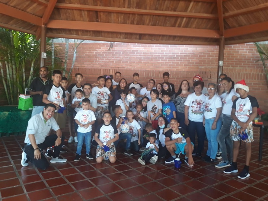 Diego Ricol - Banplus compartió un día navideño con niños en La Guaira - FOTO