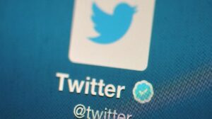 Nueva función de Twitter permitirá cambiar feed entre tuits, temas y tendencias - FOTO