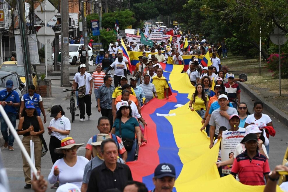 Colombianos.