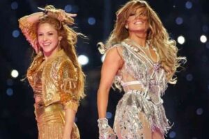 Shakira y Jennifer López en show de medio tiempo.