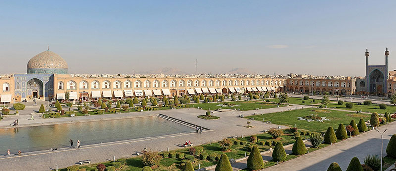 Salar-Ataie-Bandari-Isfahan-la-ciudad-más-bella-del-mundo