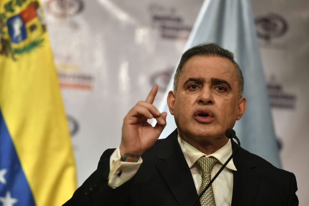 La Fiscalía venezolana dice que suman 51 los detenidos por tramas de corrupción, y evita responder si existe un caso contra Tareck El Aissami