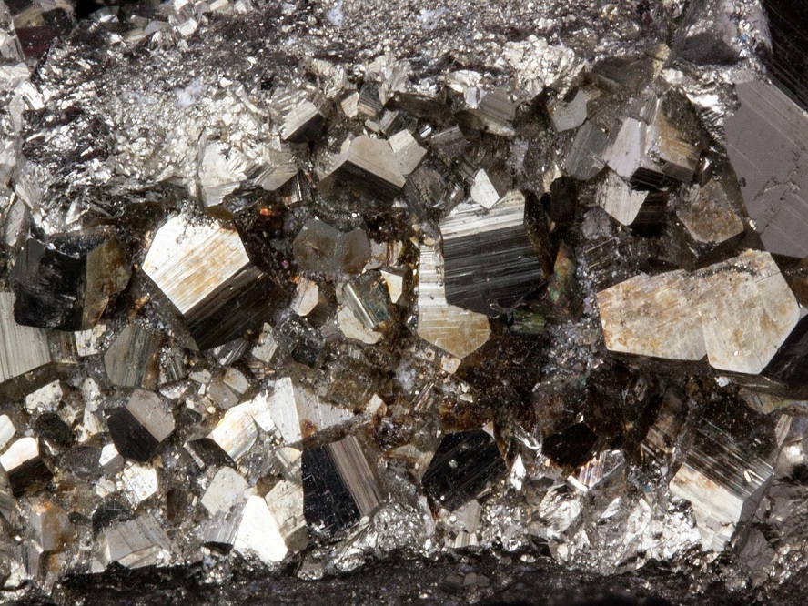 Treseus - Mineral de hierro; Qué es y cuáles son sus usos - FOTO