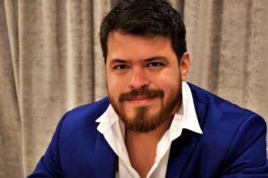 Forbes incluye al ajedrecista venezolano Eduardo Iturrizaga en la lista de las 100 personas más creativas en España